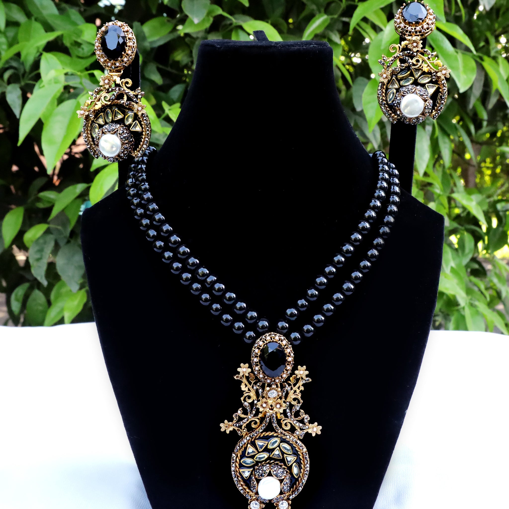 Black Beauty Set+EarRings
