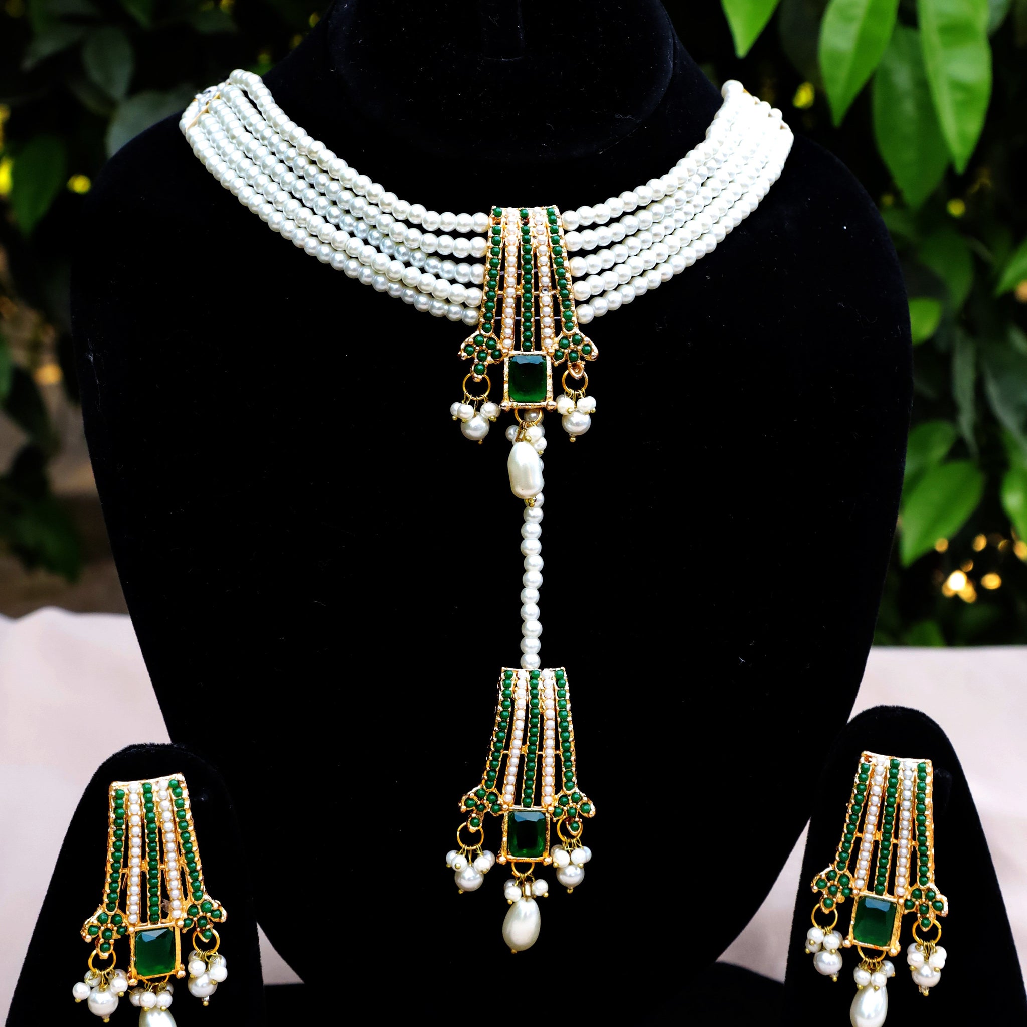 3 piece set neck collar, Ear Rings and Bindya in 6 colours