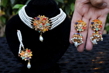 Nauratan Choker Set