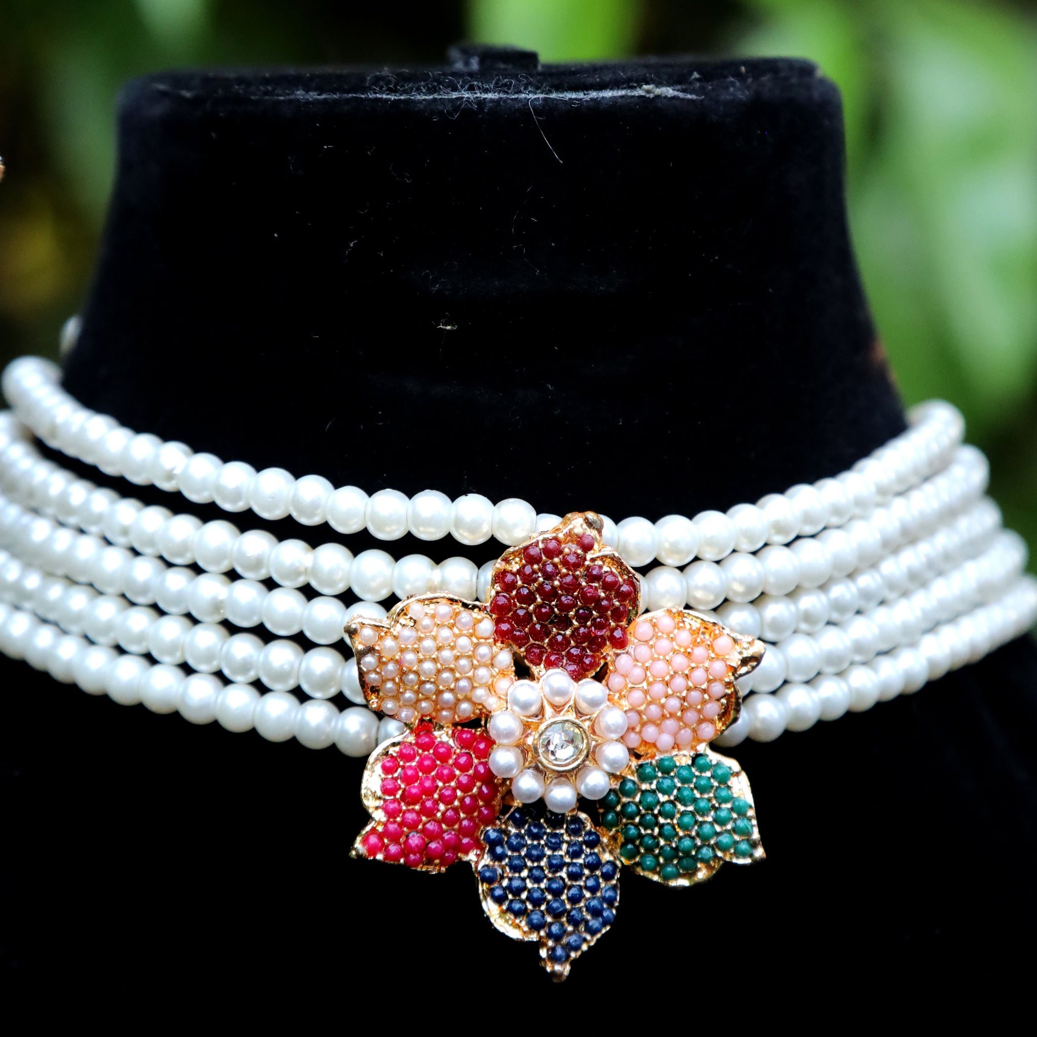 Nauratan Floral Choker set
